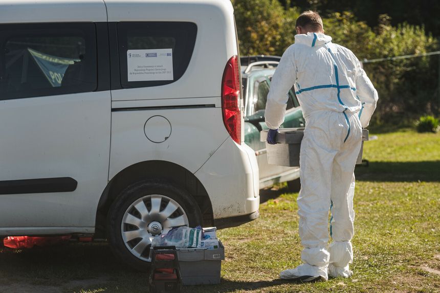 Policja przed domem Piotra G.