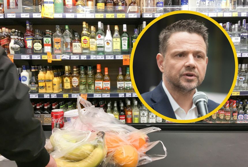 Rafał Trzaskowski/sklep z alkoholem