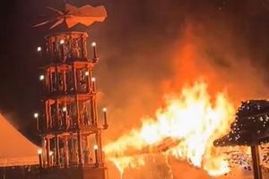 Pożar jarmarku bożonarodzeniowego