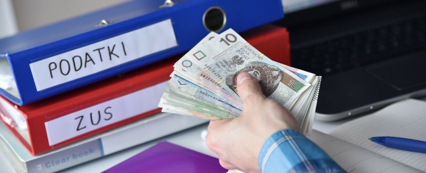 Składki na ZUS miały być tylko dla chętnych. „Z niczego się nie wycofujemy”