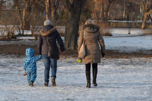 Babcia obcięła dziecku włosy bez wiedzy matki