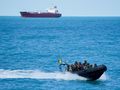 Nielegalni migranci próbowali zająć statek