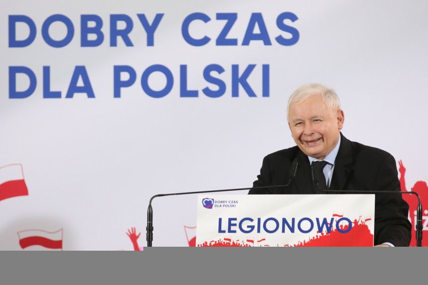 Rodzice zapłacą mniej. Rząd przypomniał sobie o obietnicy z 2015 roku
