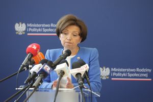 Wpływ 14. emerytury na gospodarkę. Maląg zabrała głos