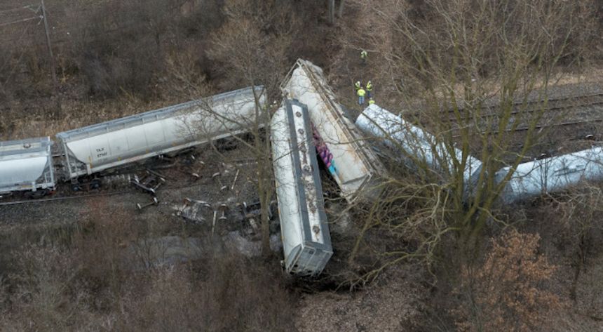 USA. Kolejny wykolejony pociąg