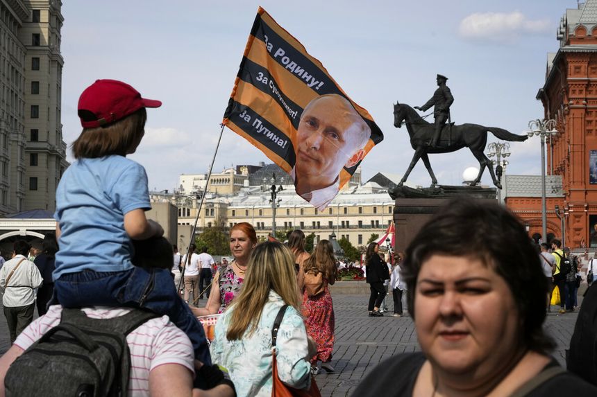 „Dla biednych pieniędzy nie zabraknie”. Rosja nie odczuła wojny?