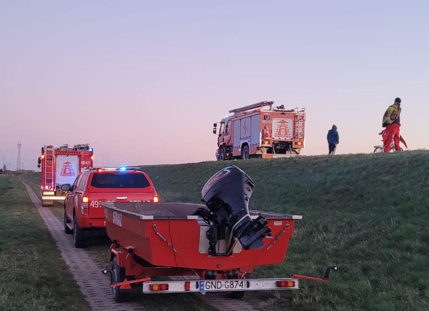 Zwłoki na brzegu rzeki