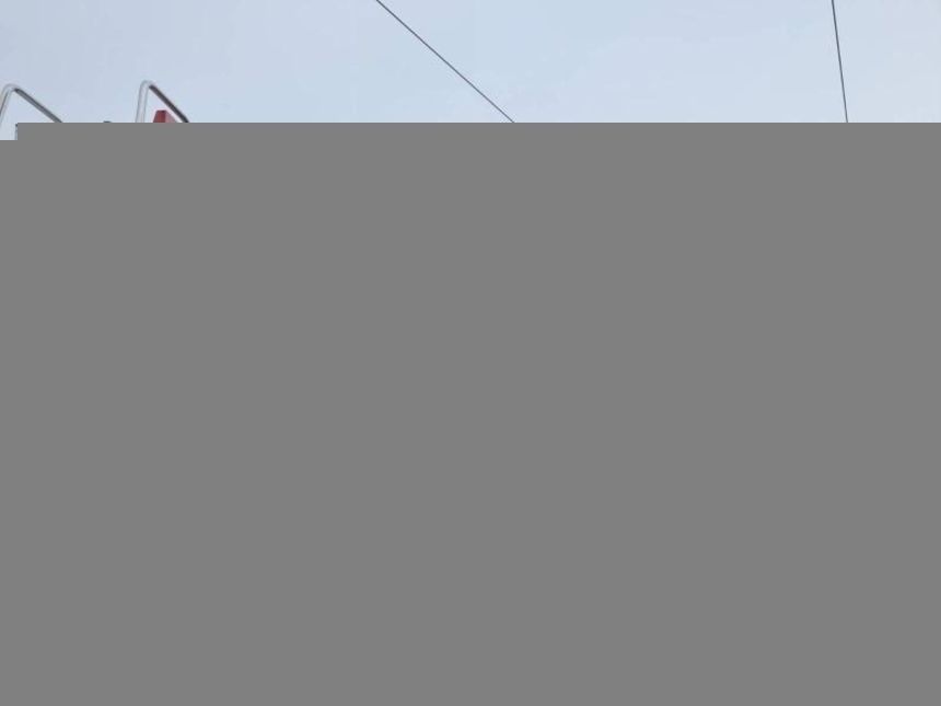 Wóz strażacki zderzył się z autobusem