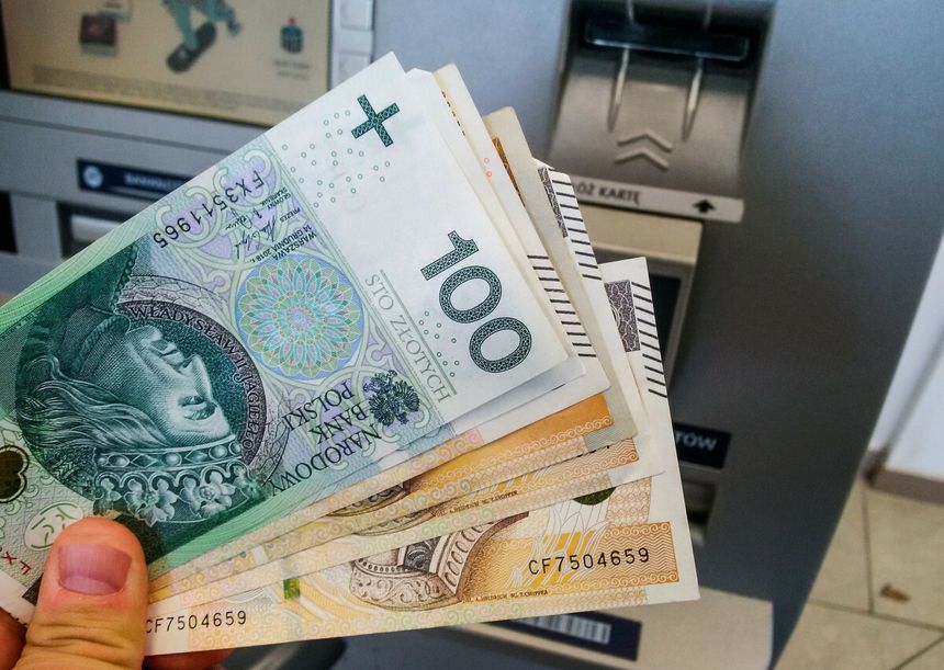 Pierwszy bank z WIRONem