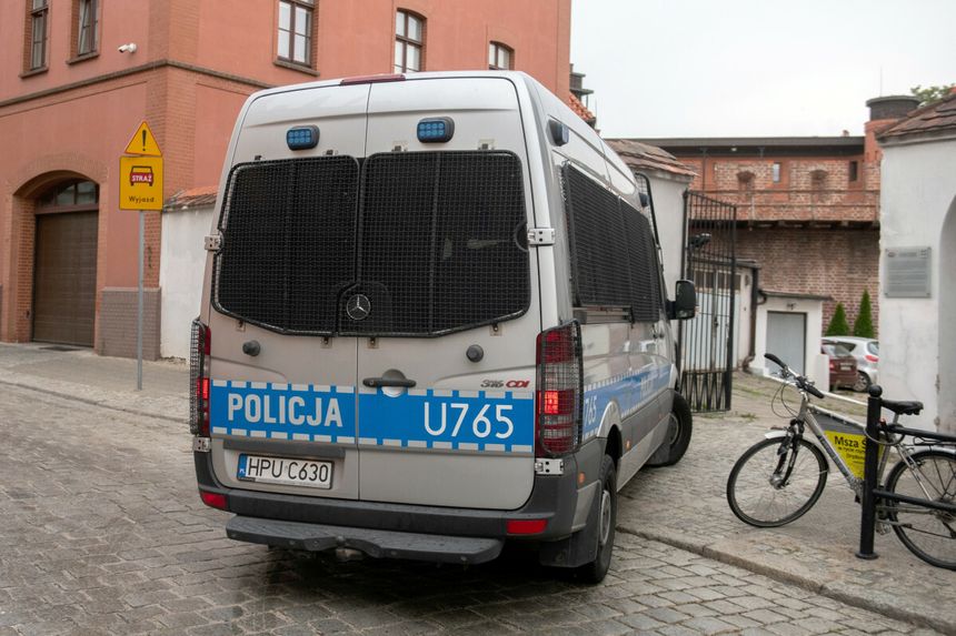 Policja