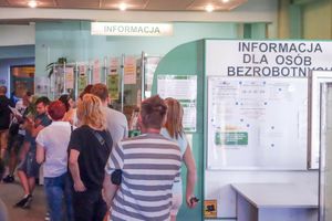 Tysiące pracowników narażonych na niebezpieczeństwo. Zaskakujące dane agencji