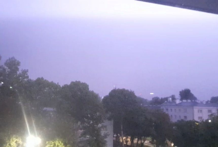 potężna burza nad Warszawą