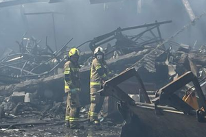 Pożar hali w Sulejówki