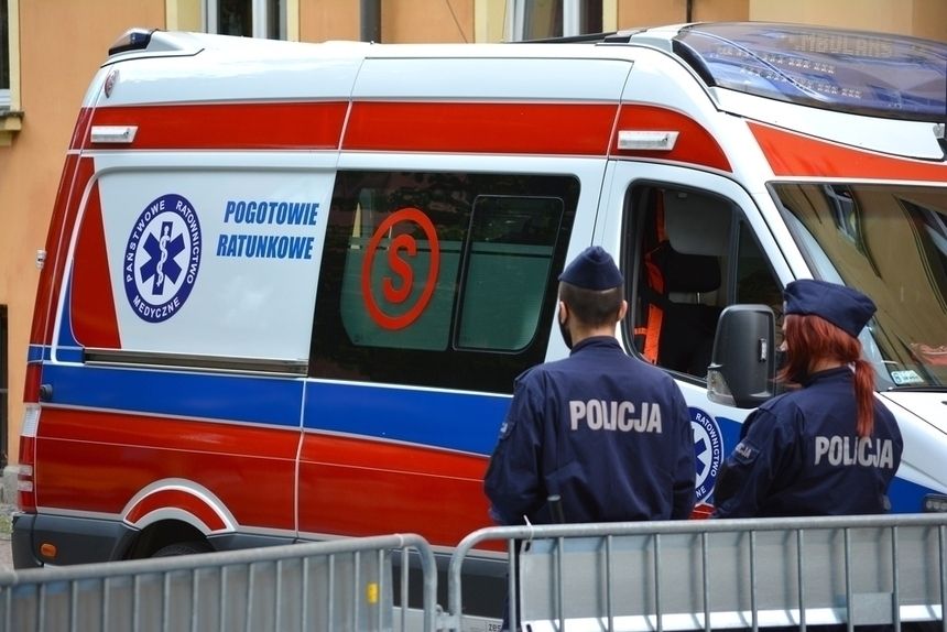 Policja, karetka