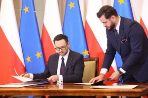  Wniosek o zajęcie umowy sprzedaży Rafinerii Gdańskiej Saudyjczykom