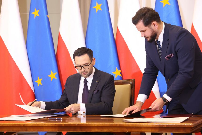  Wniosek o zajęcie umowy sprzedaży Rafinerii Gdańskiej Saudyjczykom