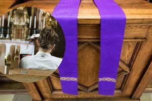 Spowiedź przed Wielkanocą. Kontrowersyjny poradnik dla kobiet