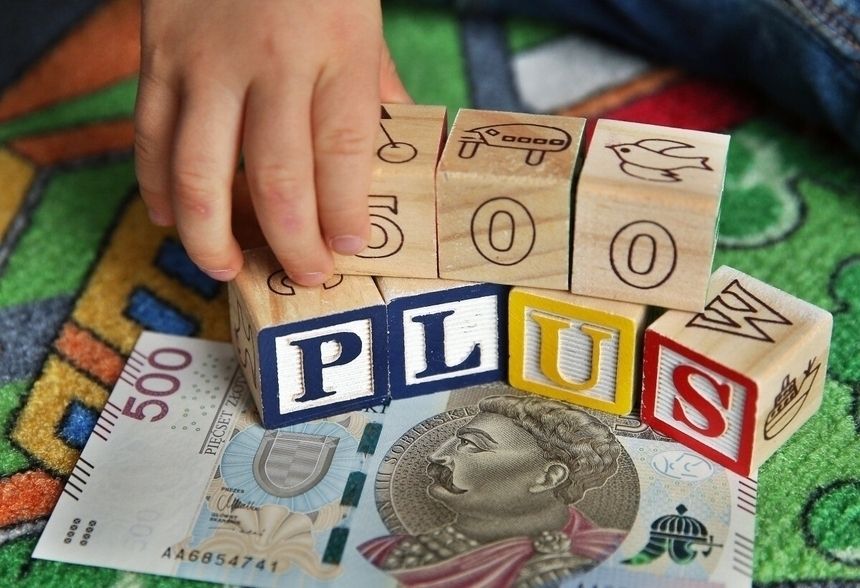 plus z klocków i 500 zł