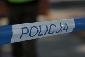Warszawa. Matka wypadła z dzieckiem z okna