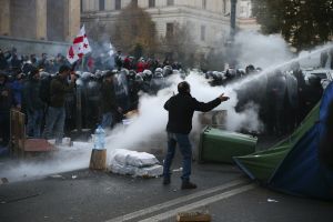 Władze w Gruzji wycofują się z ustawy wzorowanej na rosyjskiej