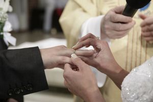 Filipiny to poza Watykanem jedyne miejsce, gdzie z uwagi na religię rozwody są zakazane. Agencja AFP opisała historie kobiet, które walczą o prawo do uwolnienia się od partnerów, którzy znęcali się nad nami.