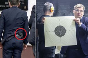 Zbigniew Ziobro z pistoletem