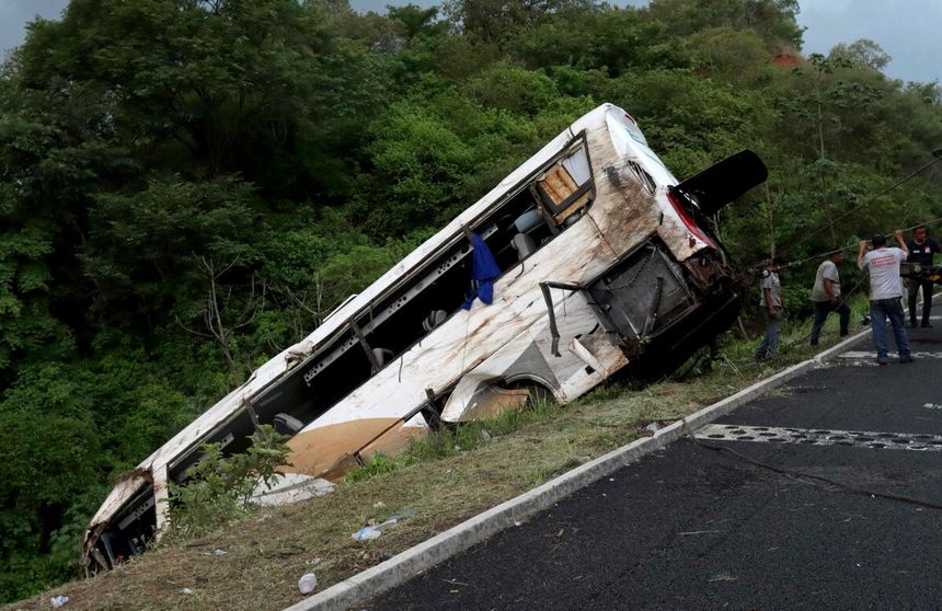 Wypadek autokaru w Nayarit