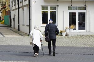 300 plus i 500 plus dla seniorów
