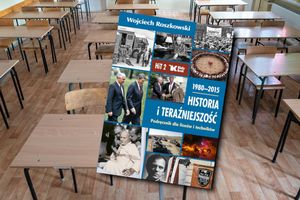 2 cz. podręcznika do HIT prof. Wojciecha Roszkowskiego