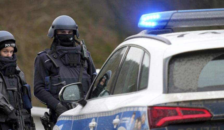 Niemcy. Atak siekierą w pociągu