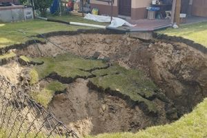 ziemia zapadła się w Trzebini 