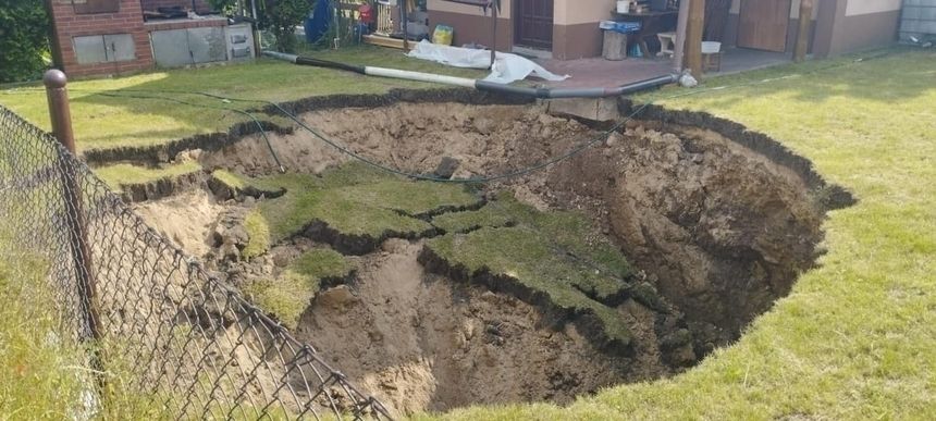 ziemia zapadła się w Trzebini 