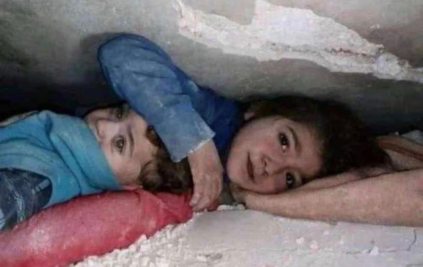 Syria. 7-latka uratowała brata