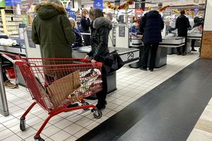 Do której czynne będą sklepy w sylwestra