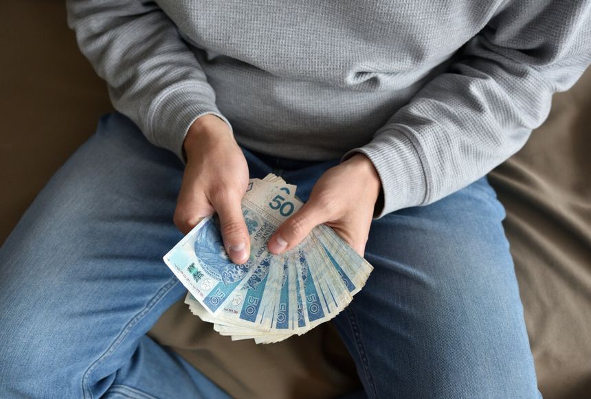 Limity płatności gotówką. Coraz bliżej anulowania zapisów Polskiego Ładu