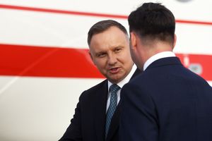 Samolot z Dudą zawrócił z Gdyni
