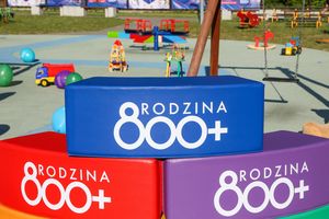 800 plus zastąpi 500 plus. Ważny komunikat ZUS