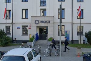 Nie żyje policjant, postrzelił się na komendzie