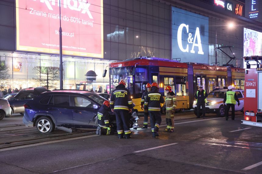 Wypadek w centrum Warszawy