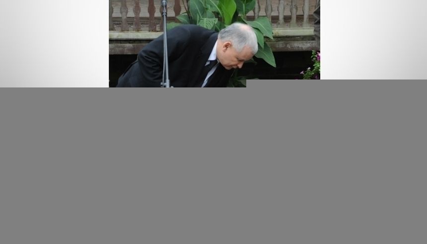 Jarosław Kaczyński i pies
