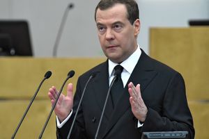 Dmitrij Miedwiediew zapowiada kolejne ataki na Ukrainę