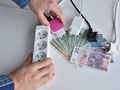 Nowy sposób na oszczędzanie energii. Rezygnacja ze zmiany czasu