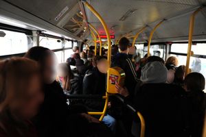 Tłok w autobusie