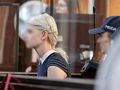 Karolina B. na sali sądowej