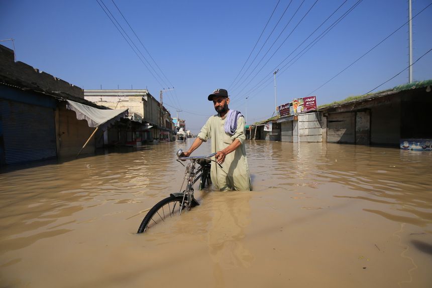 Powodzie w Pakistanie. Zginęło co najmniej 1100 osób