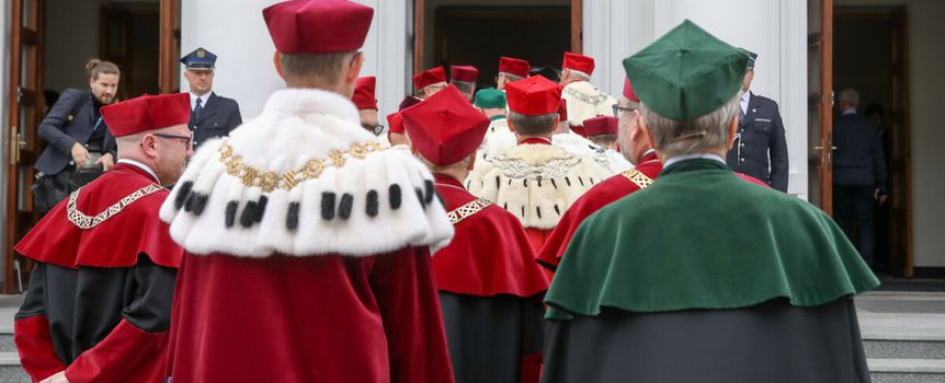 Wykładowcy uczelni (zdjęcie ilustracyjne)