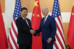 Joe Biden i Xi Jinping w Indonezji