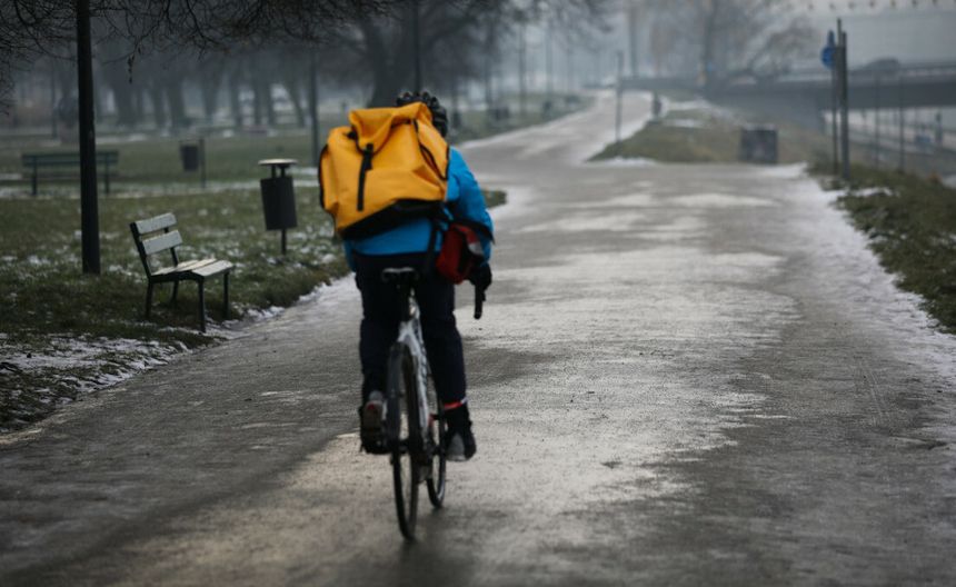 Alerty przed gołoledzią, śniegiem i deszczem marznącym