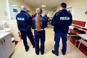 Policjanci w szpitalu