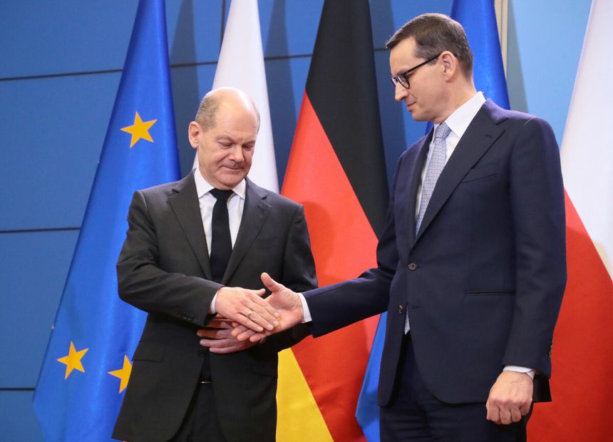 Olaf Scholz i Mateusz Morawiecki